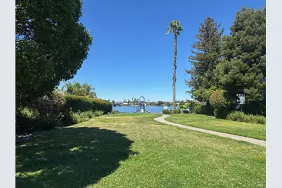 138 Del Oro Lagoon, Novato, CA 94949 - Photo 33