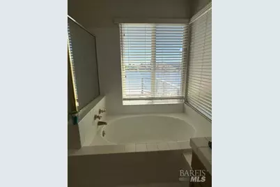 138 Del Oro Lagoon, Novato, CA 94949 - Photo 21