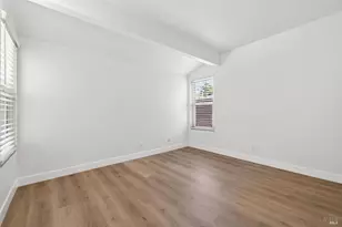 957 W 8th St, Santa Rosa, CA 95401 - Photo 19