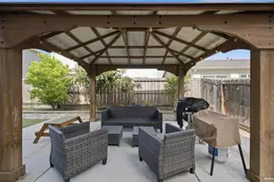 312 Hibiscus St, Vacaville, CA 95687 - Photo 57