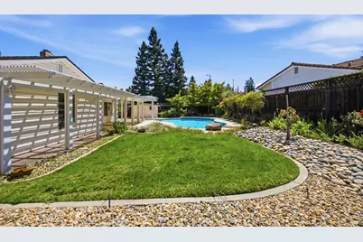342 N Alamo Drive, Vacaville, CA 95688 - Photo 37