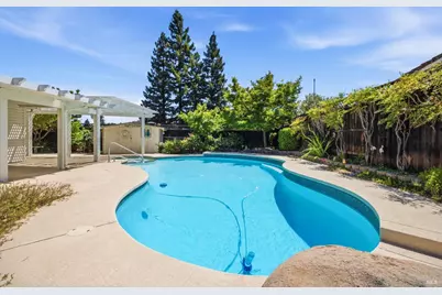 342 N Alamo Drive, Vacaville, CA 95688 - Photo 35