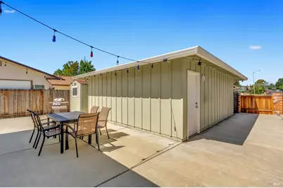 2116 Monterey Drive, Fairfield, CA 94534 - Photo 29