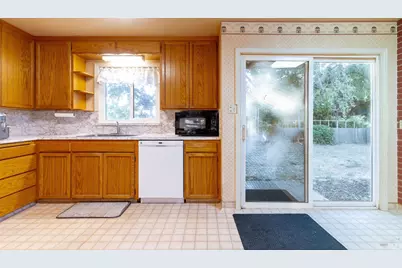 1051 Fabiola Drive, Napa, CA 94558 - Photo 21
