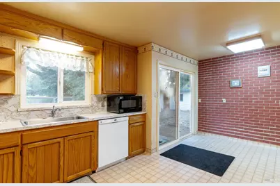1051 Fabiola Drive, Napa, CA 94558 - Photo 23