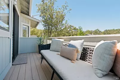 1142 Redwood Boulevard, Novato, CA 94947 - Photo 17