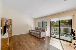 331 E T St, Benicia, CA 94510 - Photo 17