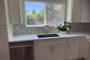 137 Valhalla Ct, Vacaville, CA 95687 - Photo 7