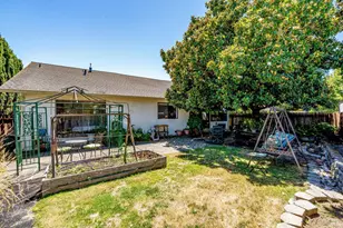 3402 Twin Oaks Dr, Napa, CA 94558 - Photo 29