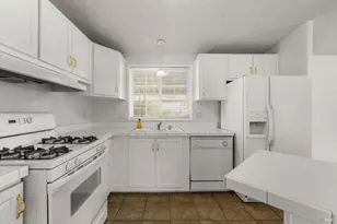 4691 Circle Dr, Santa Rosa, CA 95409 - Photo 15