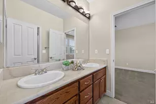 1066 Winterwood Dr, Fairfield, CA 94533 - Photo 61