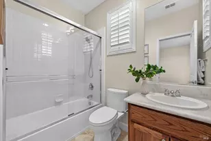 1066 Winterwood Dr, Fairfield, CA 94533 - Photo 71