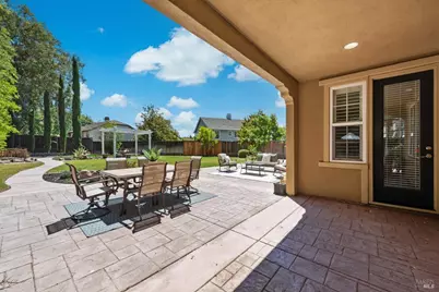 1066 Winterwood Drive, Fairfield, CA 94533 - Photo 75