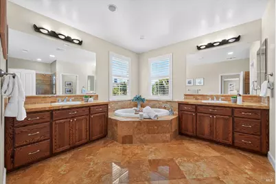 1066 Winterwood Drive, Fairfield, CA 94533 - Photo 53