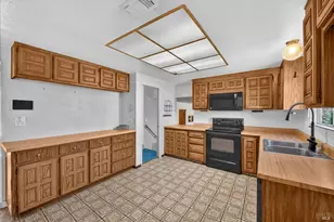 106 Clayton Cir, Vacaville, CA 95687 - Photo 13