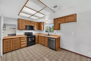 106 Clayton Cir, Vacaville, CA 95687 - Photo 17