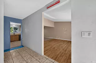 106 Clayton Cir, Vacaville, CA 95687 - Photo 5