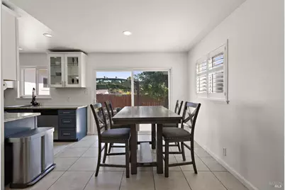 127 Whitecliff Drive, Vallejo, CA 94589 - Photo 7