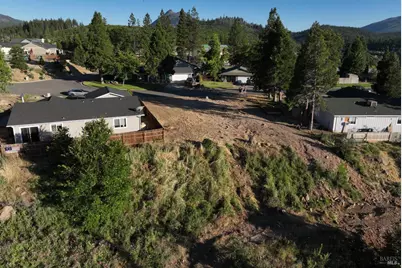 306 Woodridge Court, Weed, CA 96094 - Photo 5