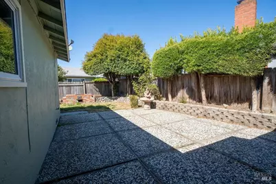 2015 Southwood Drive, San Pablo, CA 94806 - Photo 23