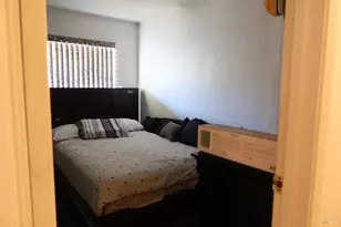 303 Dahlia St, Fairfield, CA 94533 - Photo 23
