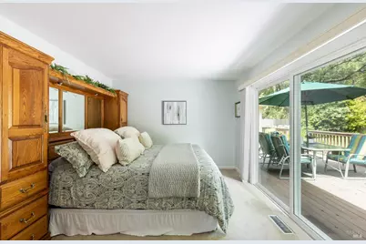 2642 W Pueblo Avenue, Napa, CA 94558 - Photo 19