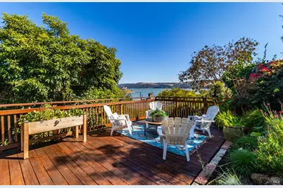 730 W I Street, Benicia, CA 94510 - Photo 13