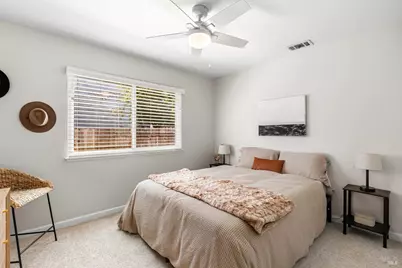 184 Brookdale Drive, Vacaville, CA 95687 - Photo 23
