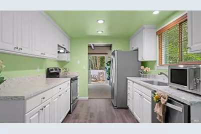 477 Alamo Creek Court #E, Vacaville, CA 95688 - Photo 9