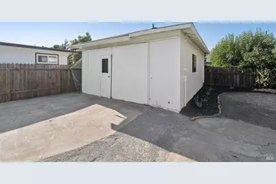 1825 Robin Hood Lane, Santa Rosa, CA 95405 - Photo 45