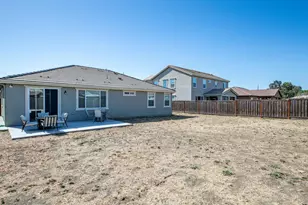745 Broadfork Cir, Vacaville, CA 95687 - Photo 33