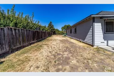 190 Marin Avenue, Bay Point, CA 94565 - Photo 7