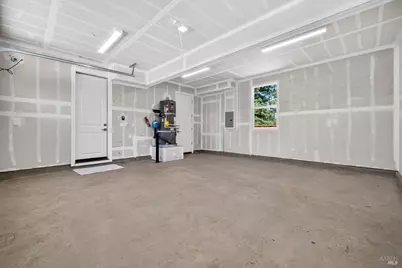 2446 Linwood Avenue, Santa Rosa, CA 95404 - Photo 21