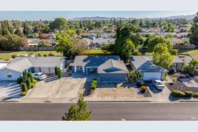 187 Isle Royale Circle, Vacaville, CA 95687 - Photo 51
