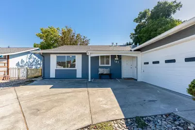 187 Isle Royale Circle, Vacaville, CA 95687 - Photo 3