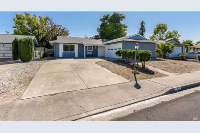 187 Isle Royale Circle, Vacaville, CA 95687 - Photo 1