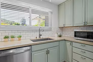 4 Malone Ln, San Rafael, CA 94903 - Photo 17