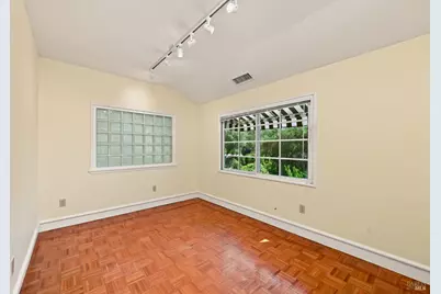 1431 Manzanita Avenue, Santa Rosa, CA 95404 - Photo 29