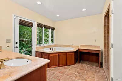 1431 Manzanita Avenue, Santa Rosa, CA 95404 - Photo 25