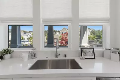 79 Bayharbor Way, San Rafael, CA 94901 - Photo 13