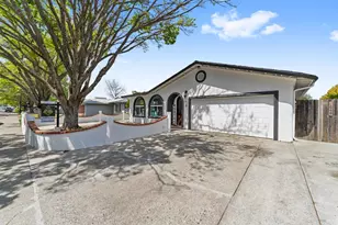 1649 California Dr, Vacaville, CA 95687 - Photo 1