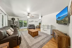 9945 Meadow Dr, Cobb, CA 95426 - Photo 7