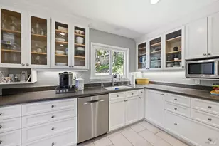 42 Oxford Dr, San Rafael, CA 94903 - Photo 9
