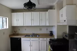 1924 Marin St, Vallejo, CA 94590 - Photo 9