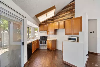 902 Edgewood Circle, Suisun City, CA 94585 - Photo 15