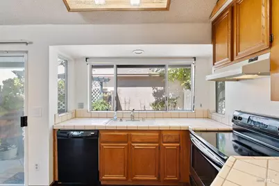 902 Edgewood Circle, Suisun City, CA 94585 - Photo 17