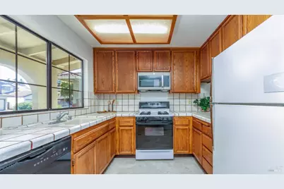 979 Hacienda Circle, Rohnert Park, CA 94928 - Photo 3