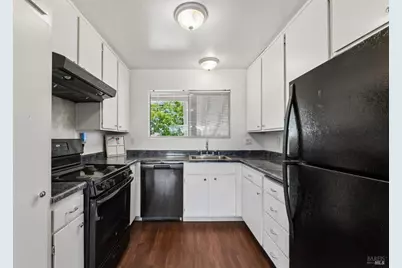 355 Parkview Ter Terrace #A-8, Vallejo, CA 94589 - Photo 15