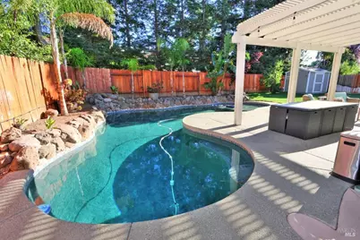 918 Fallsgrove Way, Vacaville, CA 95687 - Photo 3