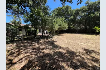 2001 Leese Lane, Novato, CA 94945 - Photo 3